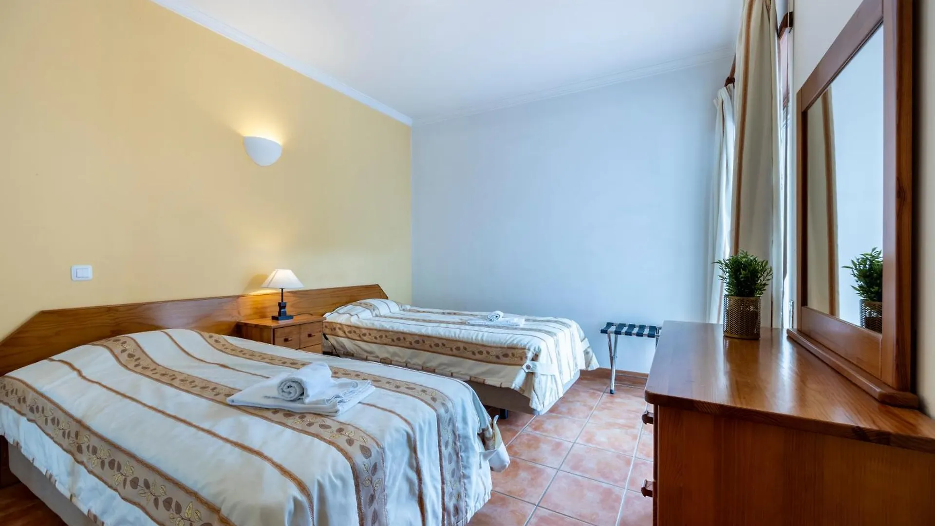 Cardeira Holiday Apartments Lagos