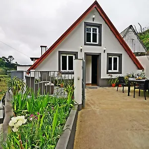 Casa Típica De Santana – Casa Do Avô Santana (Madeira)